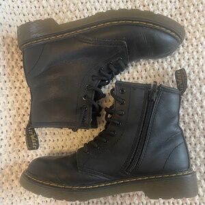 Girls Dr Martens